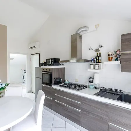 Elly's Parcheggio Privato Apartment Ravenna